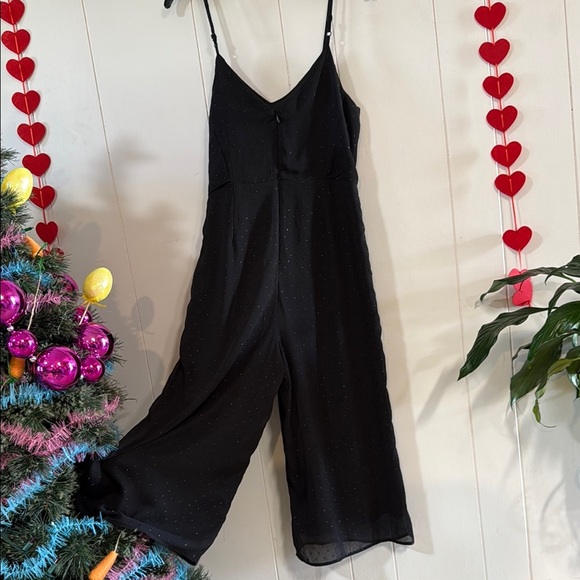 Elegant Black Jumpsuit - Picture 6 of 8